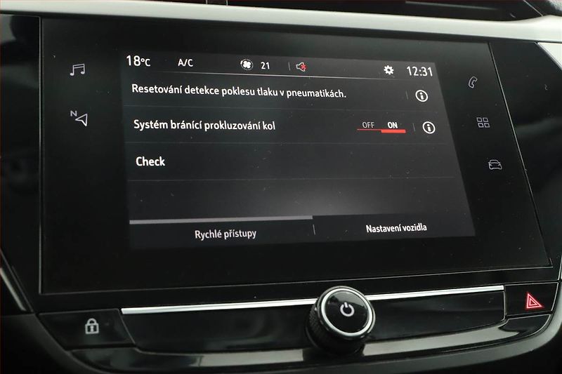 Opel Corsa (2021) Edition 50 kWh, SoH 92% - fotka 16 z 18