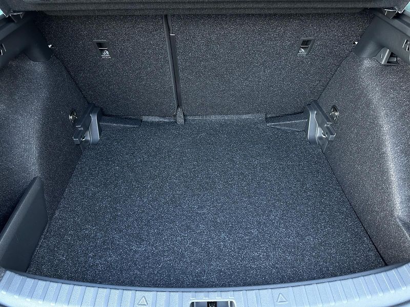 Škoda Scala 1.0TSi 116PS LED V.Cockpit Cli - fotka 35 z 35