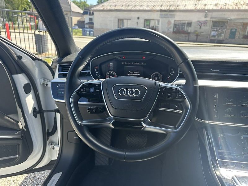 Audi A8 60 TDI V8 Quattro 320kW - fotka 12 z 32