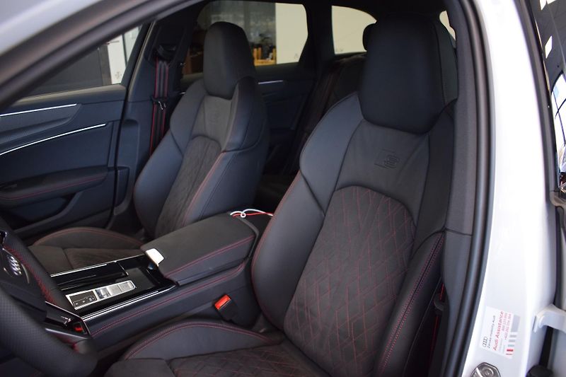 Audi A6 Avant (2024) S6/344PS/zadní nat.náprav/Keyl - fotka 19 z 35