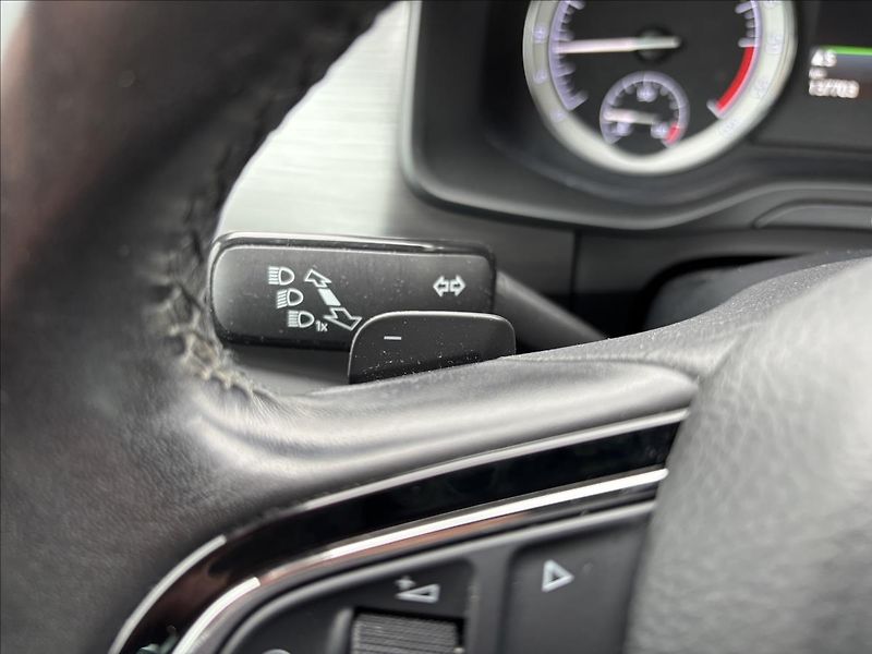 Škoda Kodiaq 2,0 TDI 110 kW Ambition DSG - fotka 28 z 42