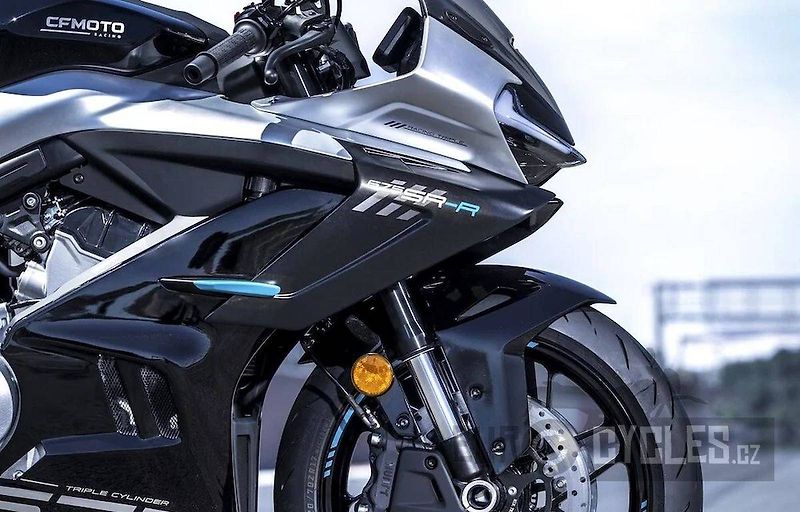 CFMOTO (2026) 675 SR-R - fotka 16 z 18