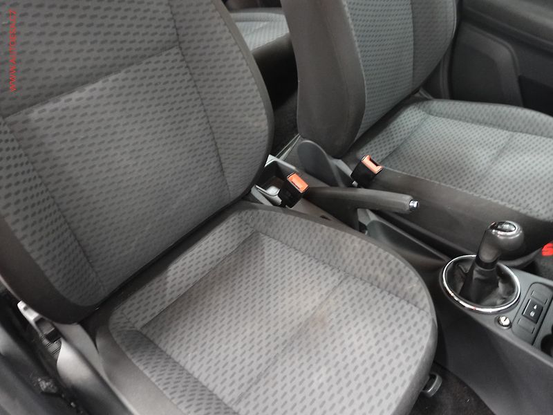 Škoda Fabia (2010) 1.2 TSi, ČR, Ambition - fotka 11 z 17