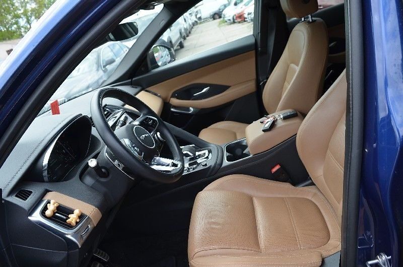 Jaguar E-Pace - fotka 15 z 16