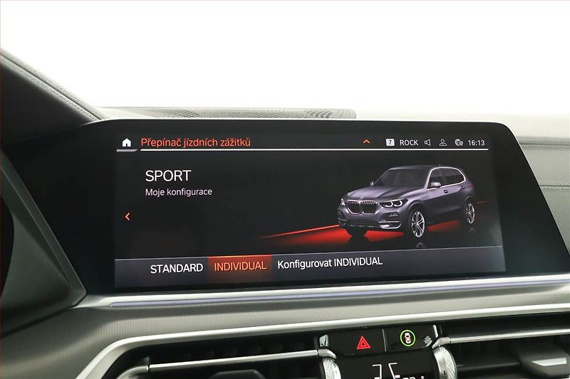 BMW X5 (2020) xDrive45e iPerf. - fotka 13 z 21