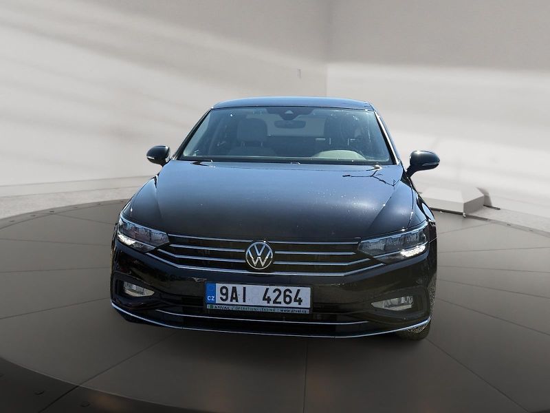 Volkswagen Passat (2022) ELEGANCE 2.0TDI 110kW DSG CZ  - fotka 2 z 11