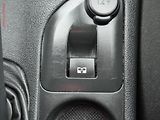 Peugeot 308 (2013) 1.6 HDi, AC, panor - náhled 17