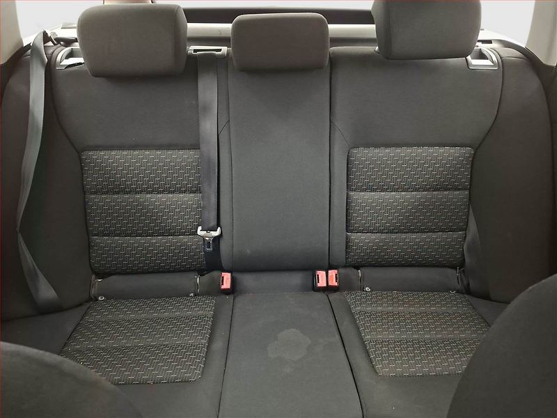 Škoda Octavia (2011) 1.6 TDI, jezdí výborně - fotka 10 z 13