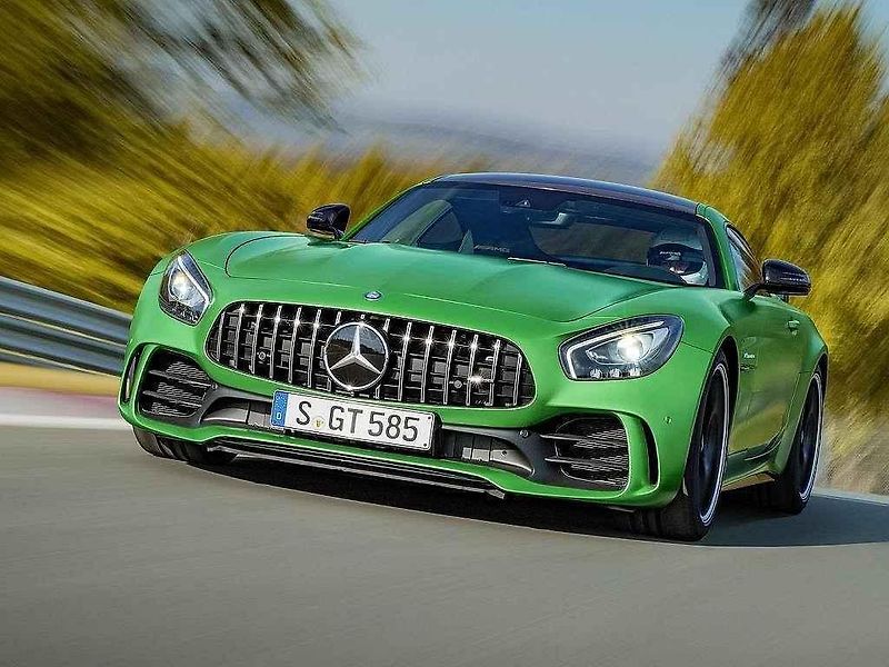 Mercedes-AMG GT R.