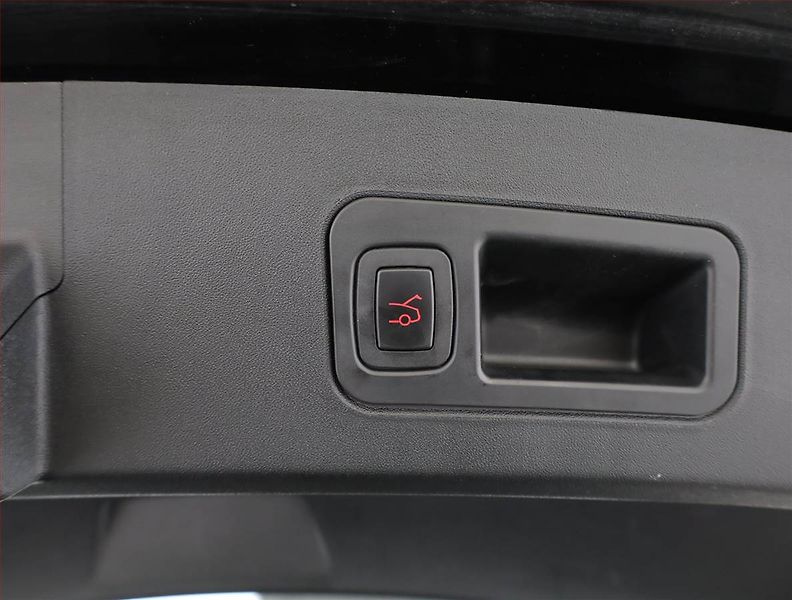 Tesla Model S (2018) 75D - fotka 23 z 27