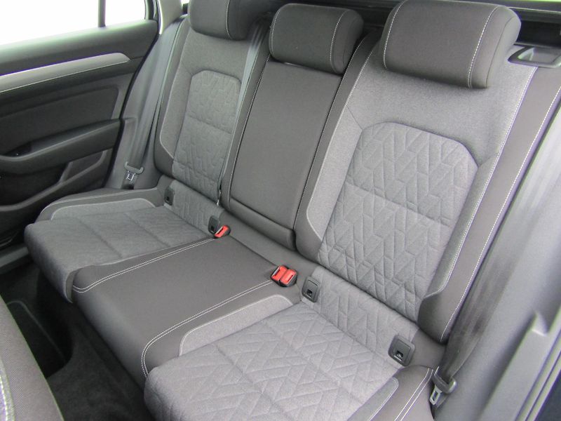 Volkswagen Passat Business 2.0 TDI 110KW DSG Var - fotka 22 z 30