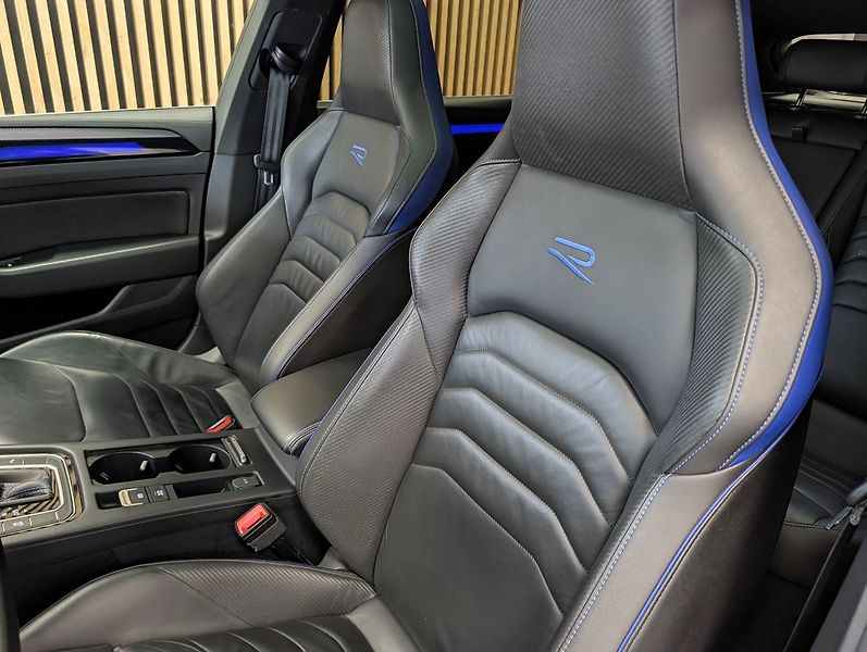 Volkswagen Arteon Shooting Brake 2.0 TSI R 235KW Shooting Brake - fotka 13 z 32