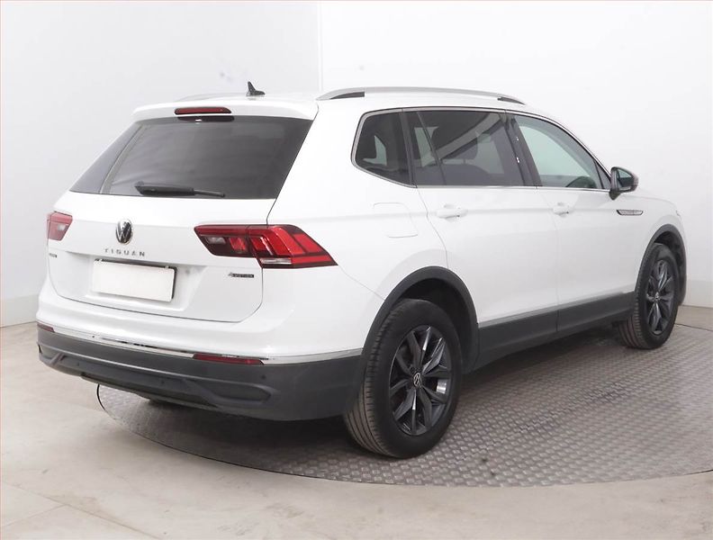 Volkswagen Tiguan Allspace (2023) Life 2.0 TDI - fotka 5 z 17