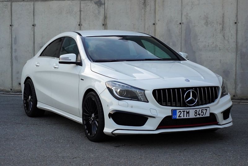 Mercedes-Benz CLA 250 160kW AMG - fotka 1 z 31