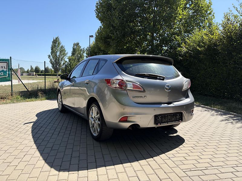 Mazda 3 1.6 Edition - fotka 8 z 31