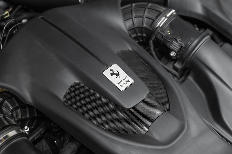 Ferrari Roma Giallo modena*krásná výbava - fotka 35 z 45