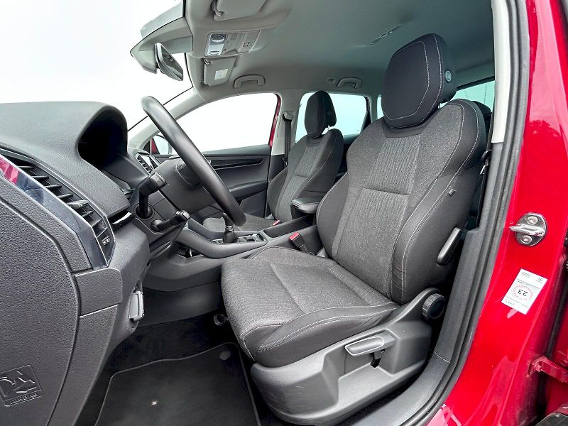 Škoda Karoq (2019) 1.5TSI 110kW Style - fotka 6 z 35
