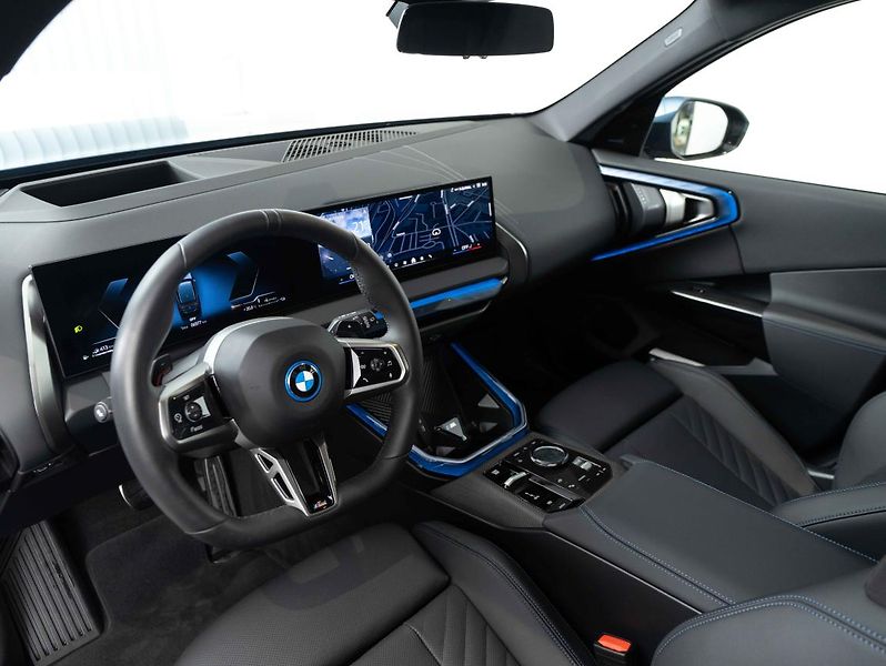 BMW X3 30e xDrive - fotka 5 z 6