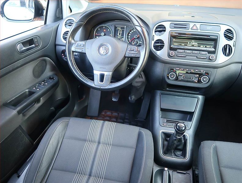 Volkswagen Golf Plus (2012) 1.6 TDI, ČR,1.maj, Tempomat - fotka 7 z 16