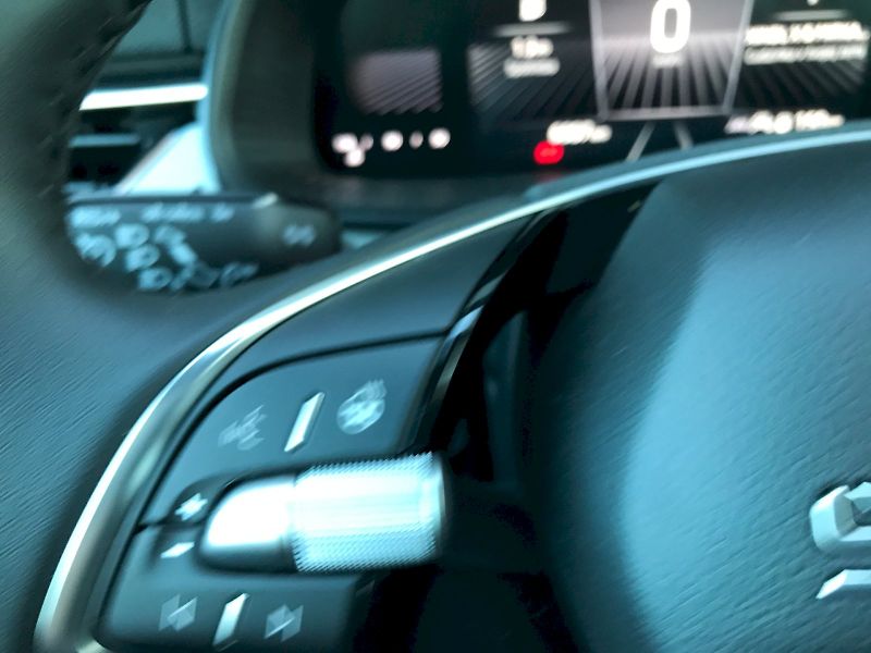 Škoda Kamiq (2025) SELEC TSI 85/1.0 M6F - fotka 25 z 27