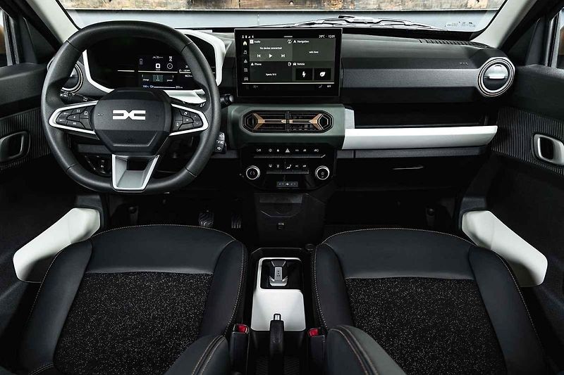 Nová Dacia Spring má cenovku stále pod hranicí půl milionu