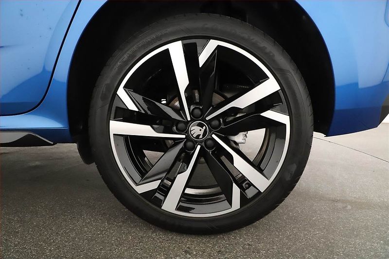Škoda Kamiq (2026) 1.5 TSI, MONTE CARLO, AUTOMAT - fotka 20 z 20