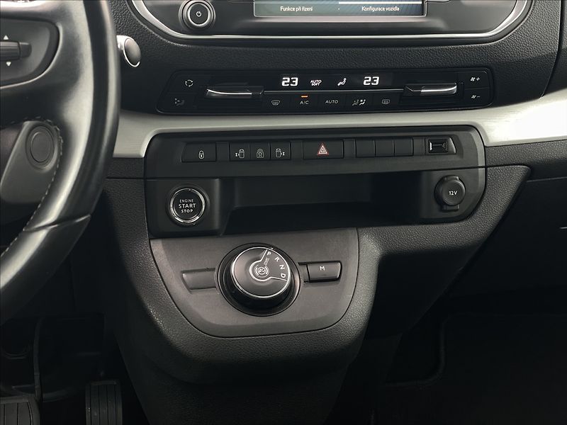 Toyota ProAce Verso 2,0 D-4D L2 Family WEBA 8 Míst - fotka 12 z 24