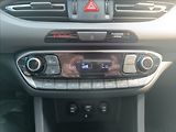 Hyundai i30 1,0 T-GDi Smart DCT - náhled 16