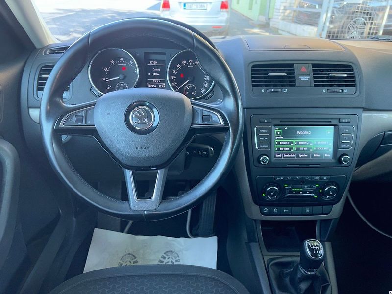 Škoda Yeti 1.4TSi-90KW/2015/ELEGANCE.1MAJ - fotka 19 z 49