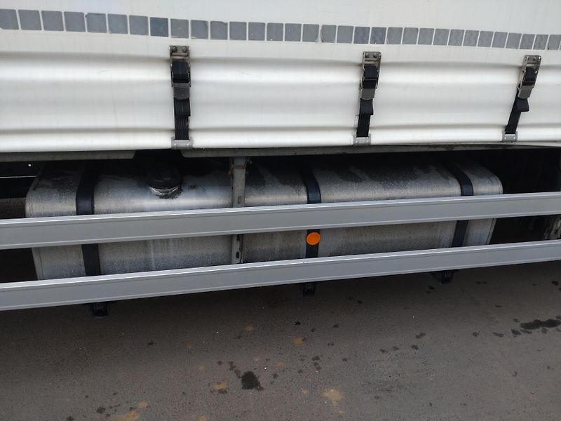Iveco Eurocargo (2021) 120E28- 19EP- Čelo- 2 Lůžka - fotka 11 z 28