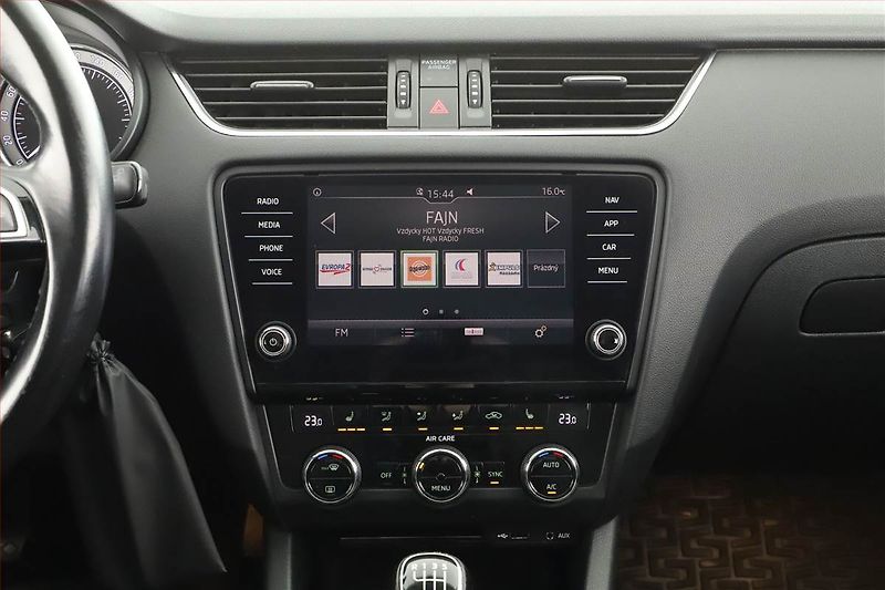 Škoda Octavia (2017) Ambition 2.0 TDI, Serv.kniha - fotka 10 z 19