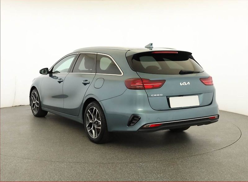 Kia Ceed (2025) 1.5 T-GDI - fotka 4 z 21
