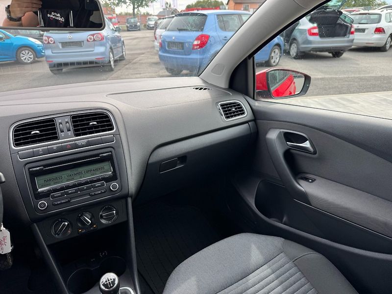 Volkswagen Polo (2011) 4Friends 1.2i 44kW - fotka 15 z 33