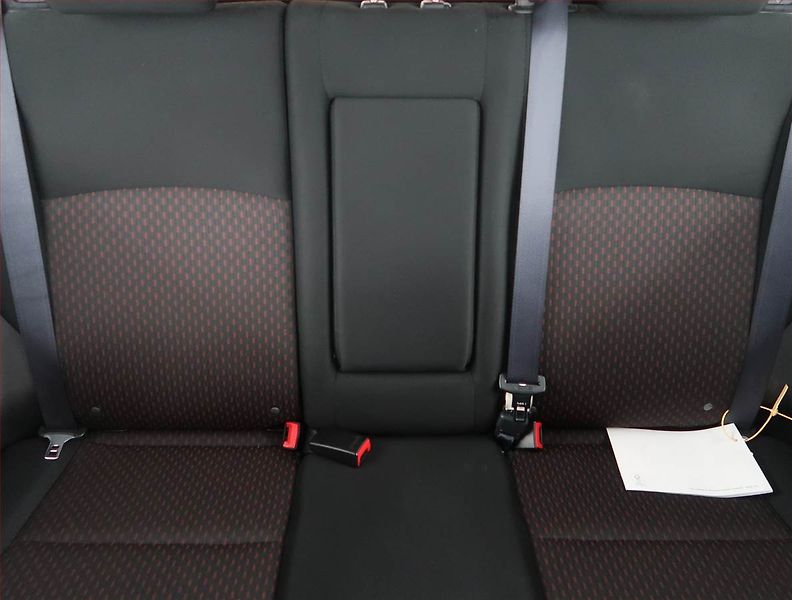 Mitsubishi ASX (2017) 2.2 DI-D, 4X4, Automat - fotka 10 z 19