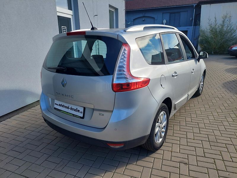 Renault Grand Scénic (2013) III. Paris De Luxe TCe 130 - fotka 6 z 41