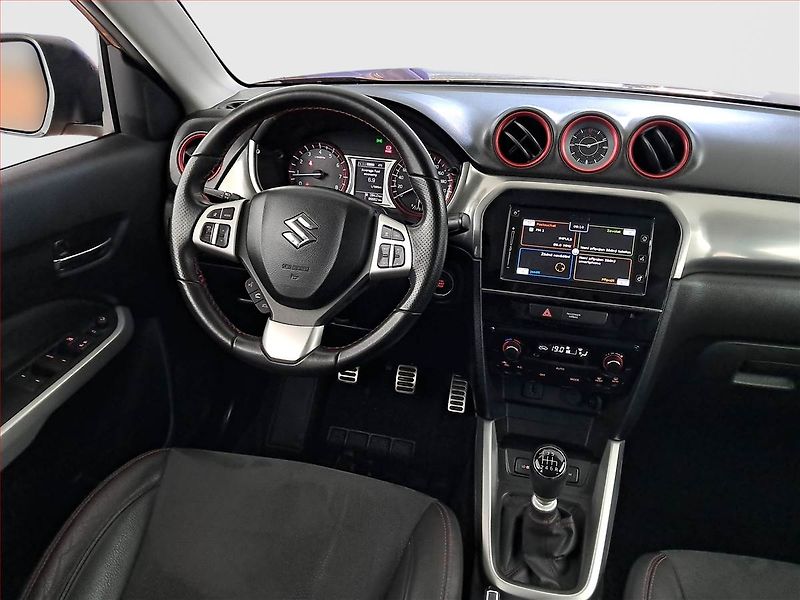 Suzuki Vitara (2017) Elegance 1.4 BoosterJet, 4X4 - fotka 7 z 20