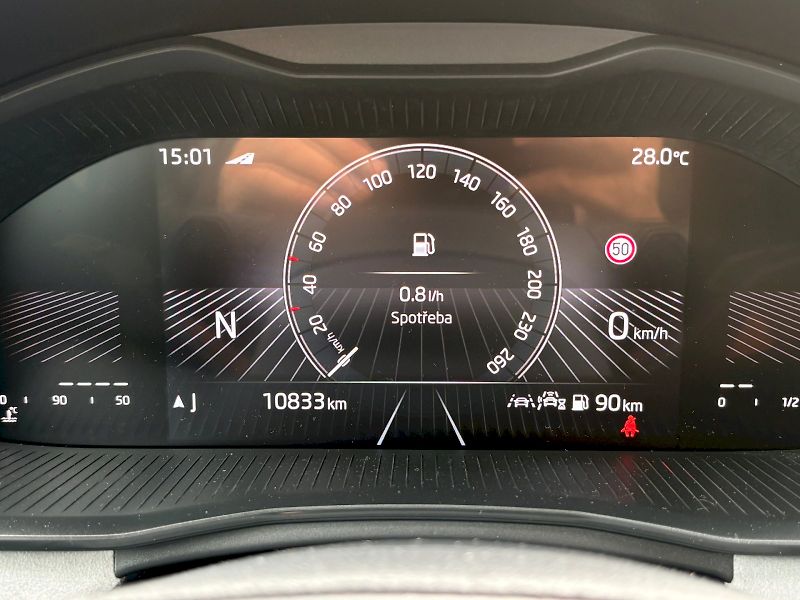 Škoda Kamiq (2025) DSG 1.0 TSI / 85 kW / TOP SELE - fotka 32 z 32