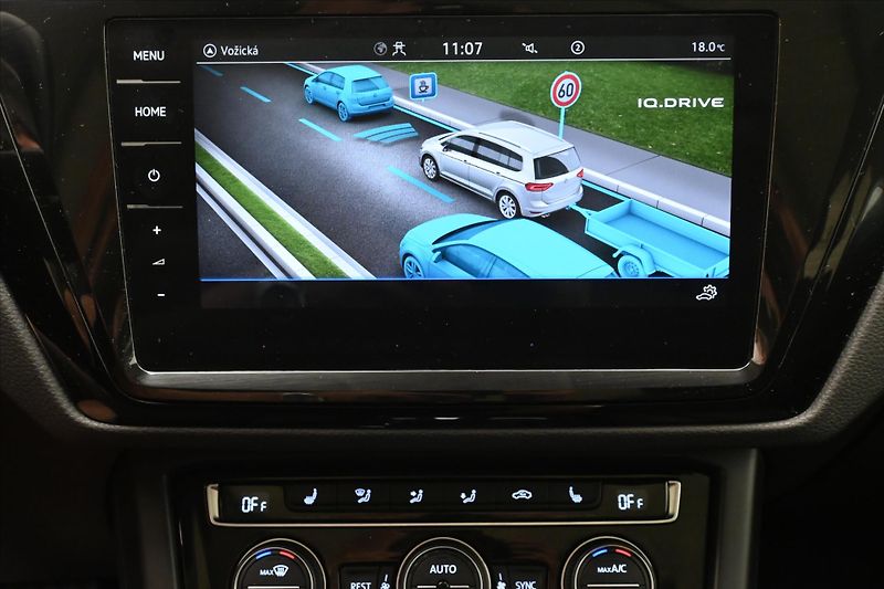 Volkswagen Touran 2,0 TDI 110 kW DSG COMFORT Zár - fotka 20 z 33