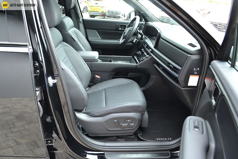 Hyundai Santa Fe 1.6T-GDI HEV 4WD CALLIGRAPHY 7 - fotka 13 z 95
