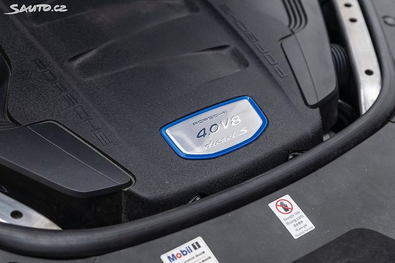 Porsche Panamera 4S Diesel*Záruka*plná výbava - fotka 22 z 50