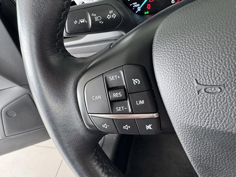 Ford Focus 1,5EB*88kW*AUT*Titanium*Kamera - fotka 24 z 31