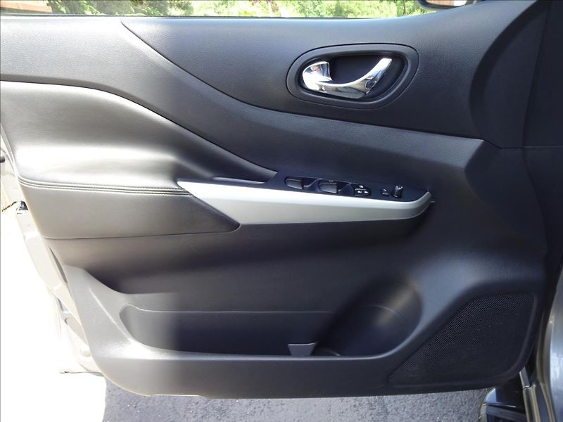 Nissan Navara 2,3 dCi 140 kW 4x4 Automat - fotka 19 z 60