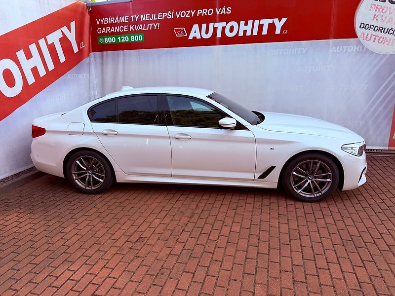 BMW Řada 5 520d Aut. ČR, M-Paket - fotka 6 z 24