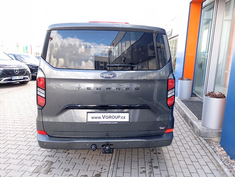 Ford Tourneo Custom (2025) 2.0 170k L2 Titanium Winter - fotka 16 z 47