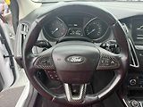 Ford Focus (2015) 2.0 TDCi, Titanium, AT, bixen - náhled 12