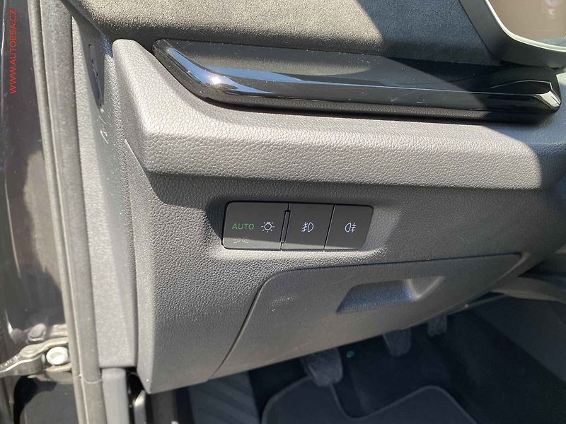 Škoda Octavia (2021) 1.5 TSi, Style, LED, navi - fotka 15 z 19