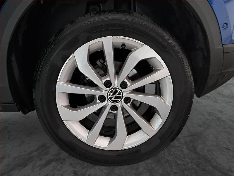 Volkswagen T-Roc (2025) 1.5 TSI - fotka 15 z 20