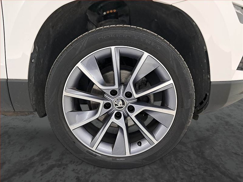 Škoda Karoq (2021) 1.5 TSI - fotka 15 z 21