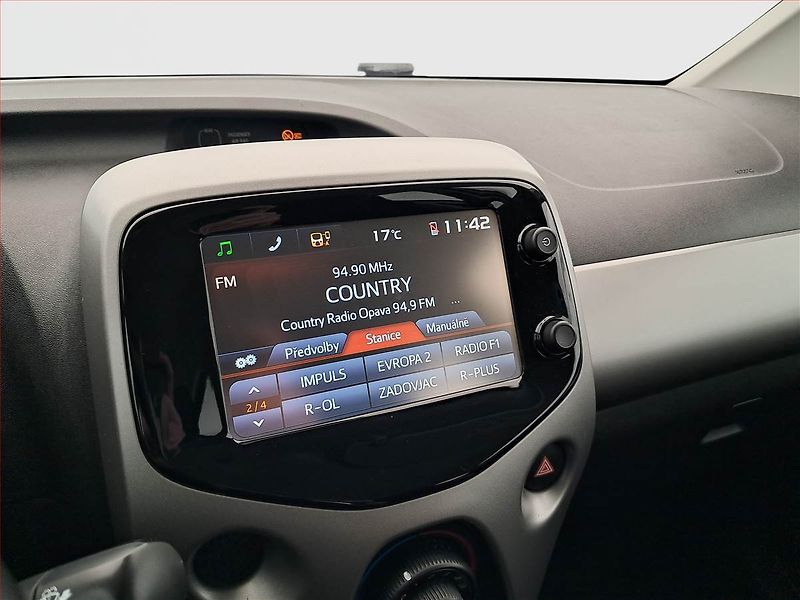 Toyota Aygo (2018) 1.0 VVT-i, Automat, Serv.kniha - fotka 19 z 23