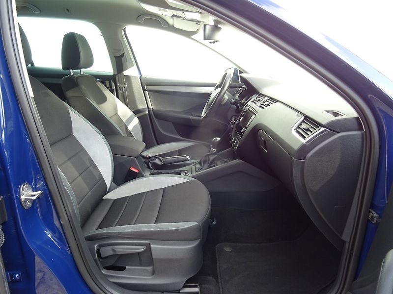 Škoda Octavia (2017) 2.0TDi,110kW,S.kn,klim,webasto - fotka 12 z 23